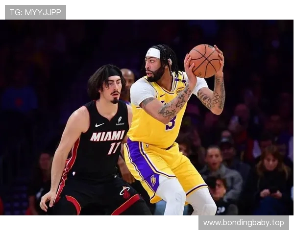 湖人闪耀赛季得分榜前三席位詹姆斯戴维斯引领无加时高光时刻